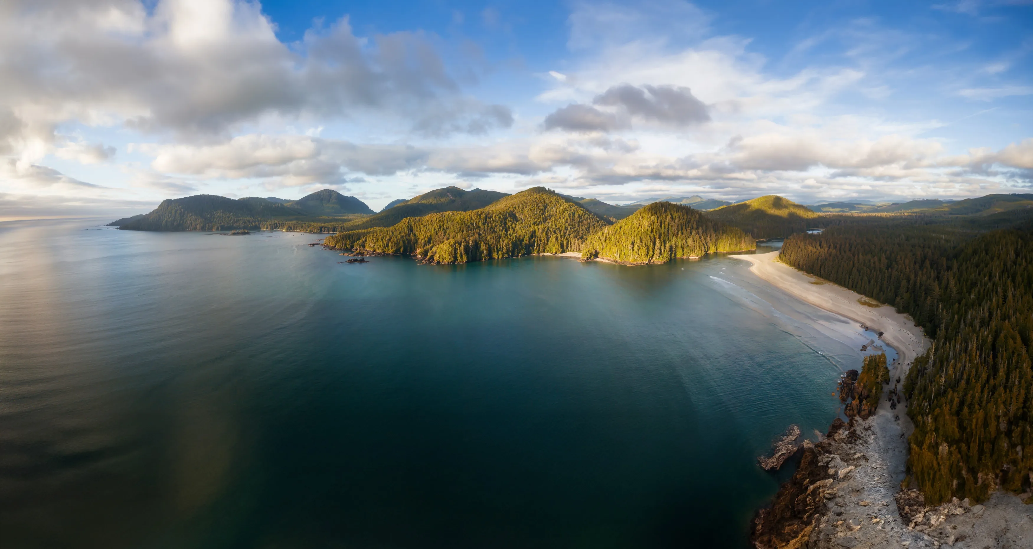 Home bg overlook water v3